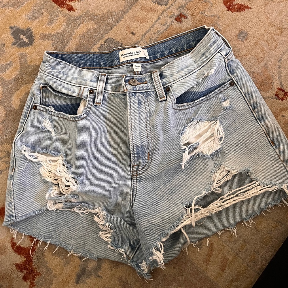 Abercrombie and Fitch curve love midrise boyfriend shorts